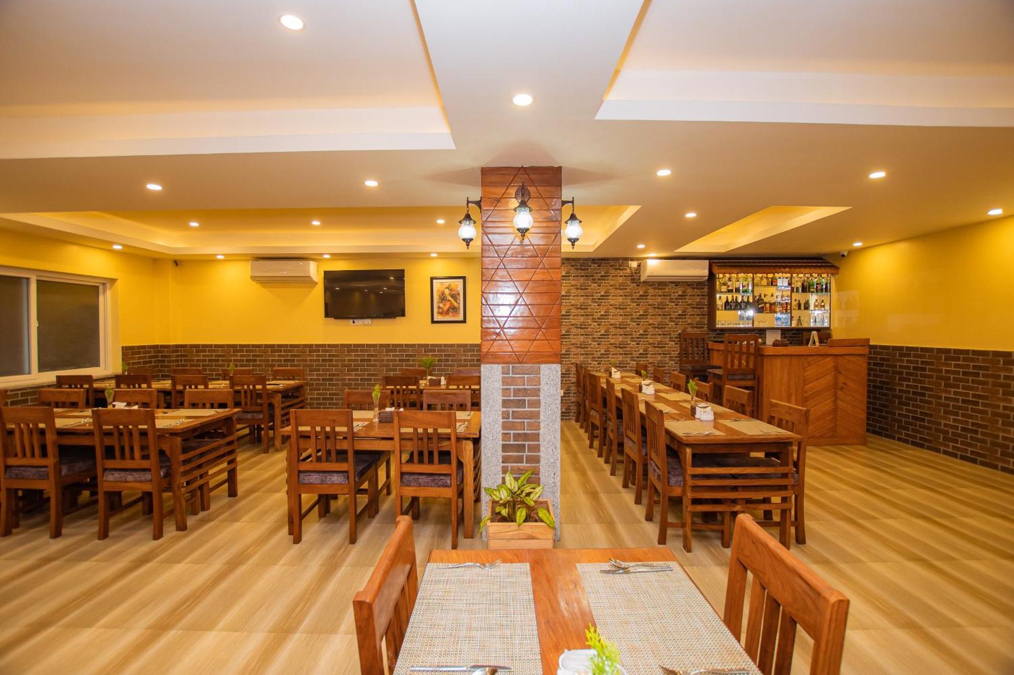 Hotel Hidden Kingdom Pokhara Exterior foto